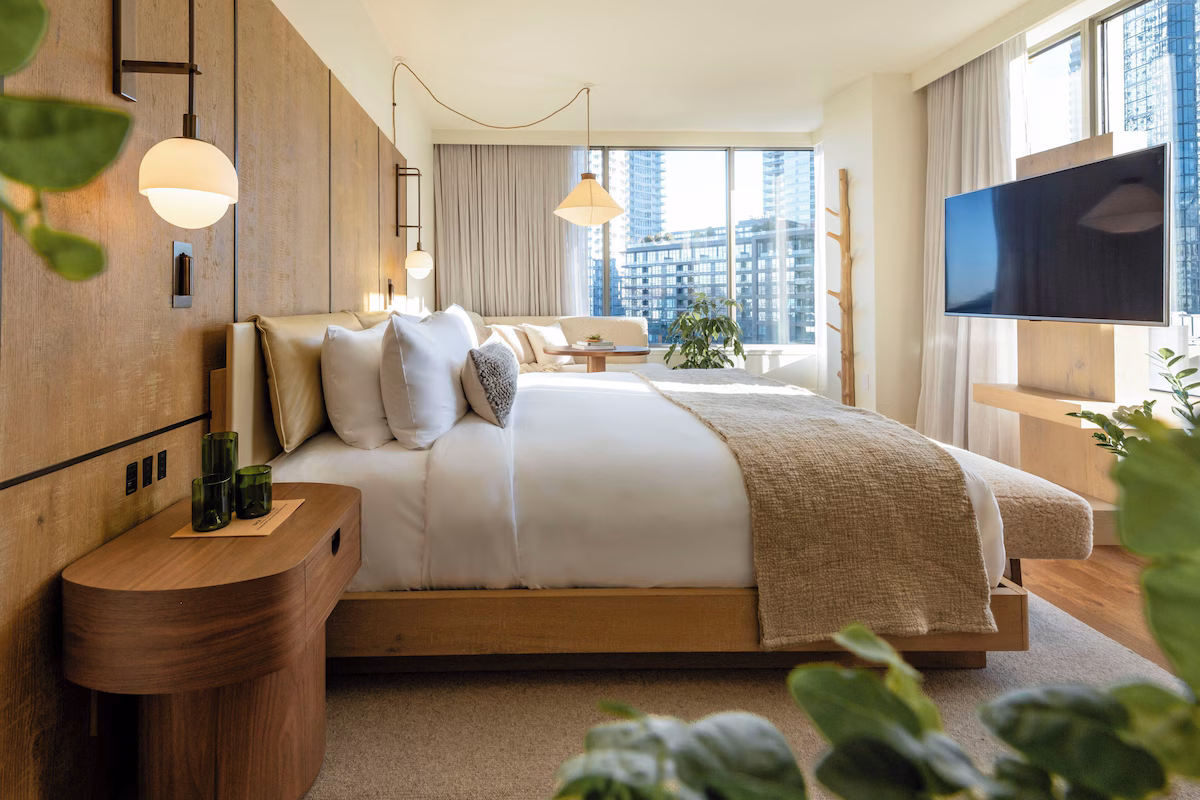 1 Hotel Seattle - Image 3