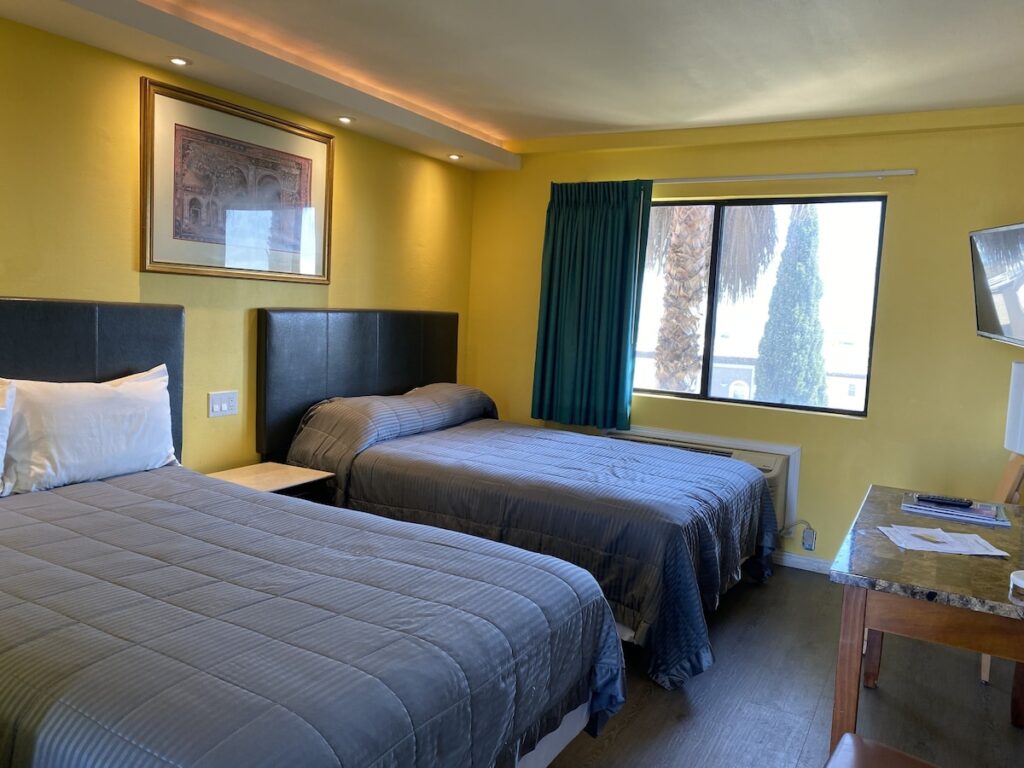 777 Motor Inn - Image 3