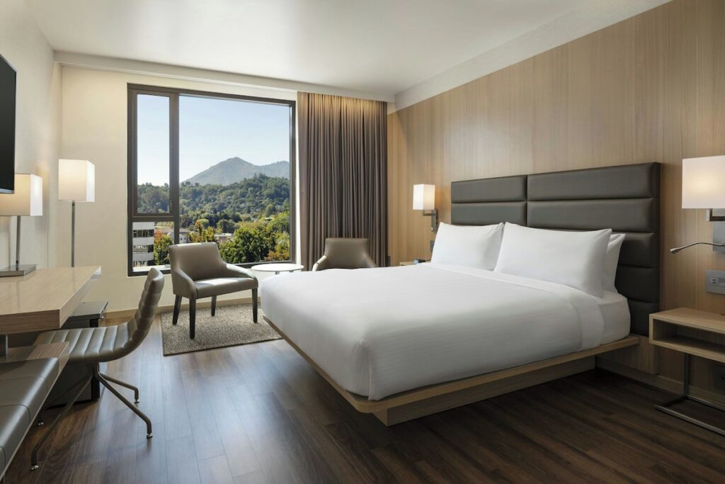 AC Hotel by Marriott Oakland Downtown - Image 5