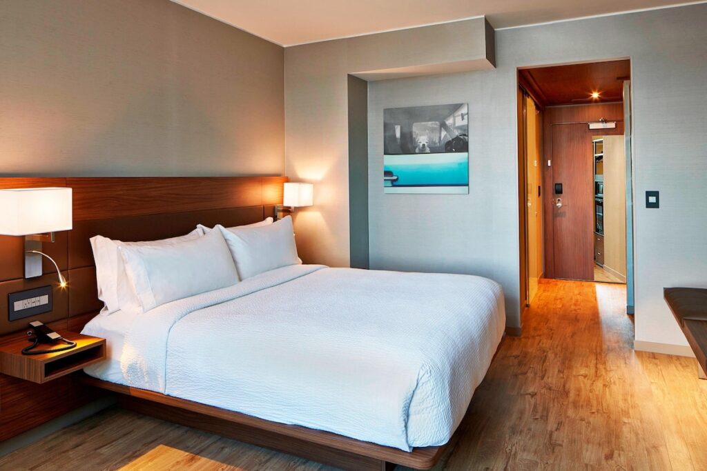 AC Hotel by Marriott Portland Downtown, OR - Image 2