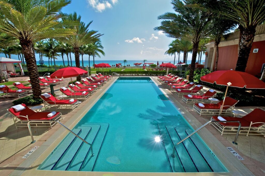 Acqualina Resort and Residences - Image 4