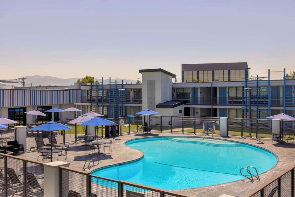 Aiden by Best Western South Reno - Image 5