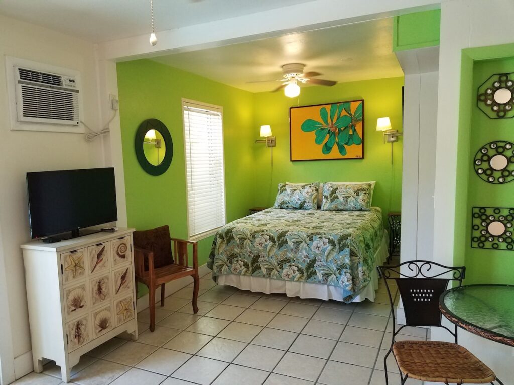 Alexander Palms Court - No Hidden Resort Fees! - Image 4