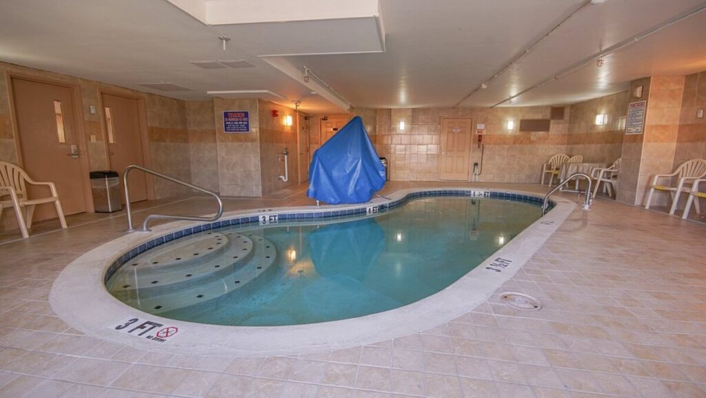 Americana Hotel Boardwalk - Image 3