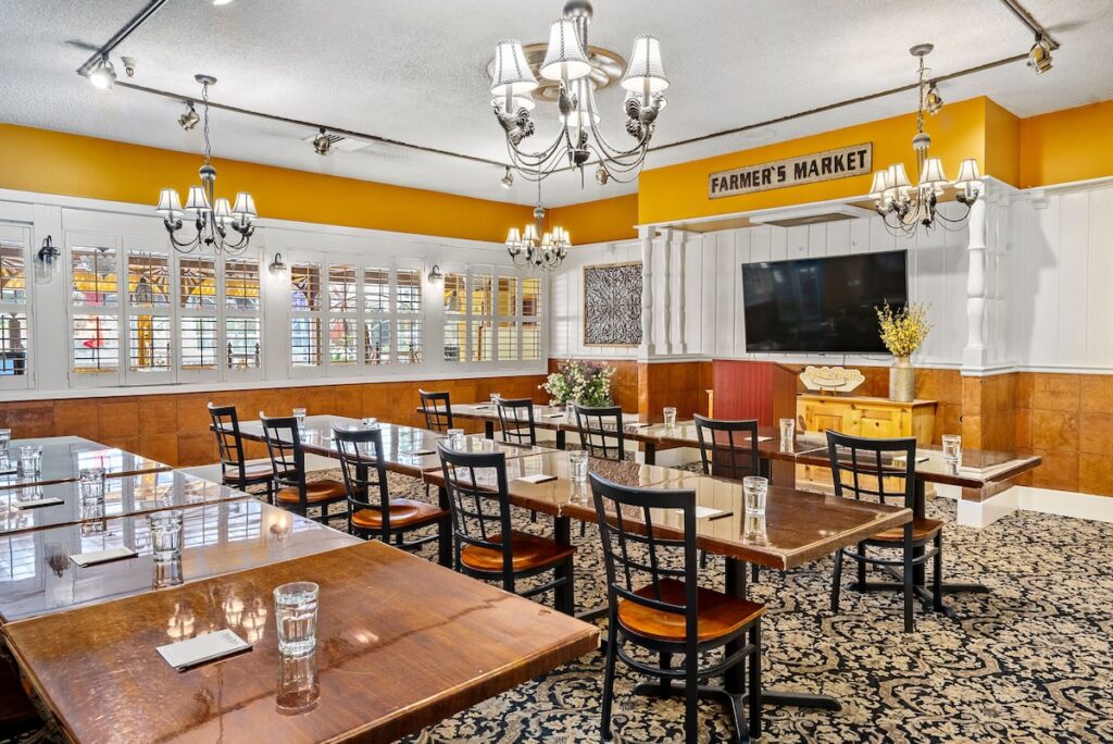 Apple Farm Inn - Image 4