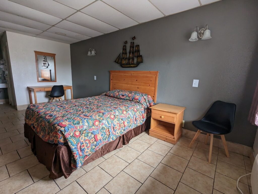 Austin Motor Inn - Image 5