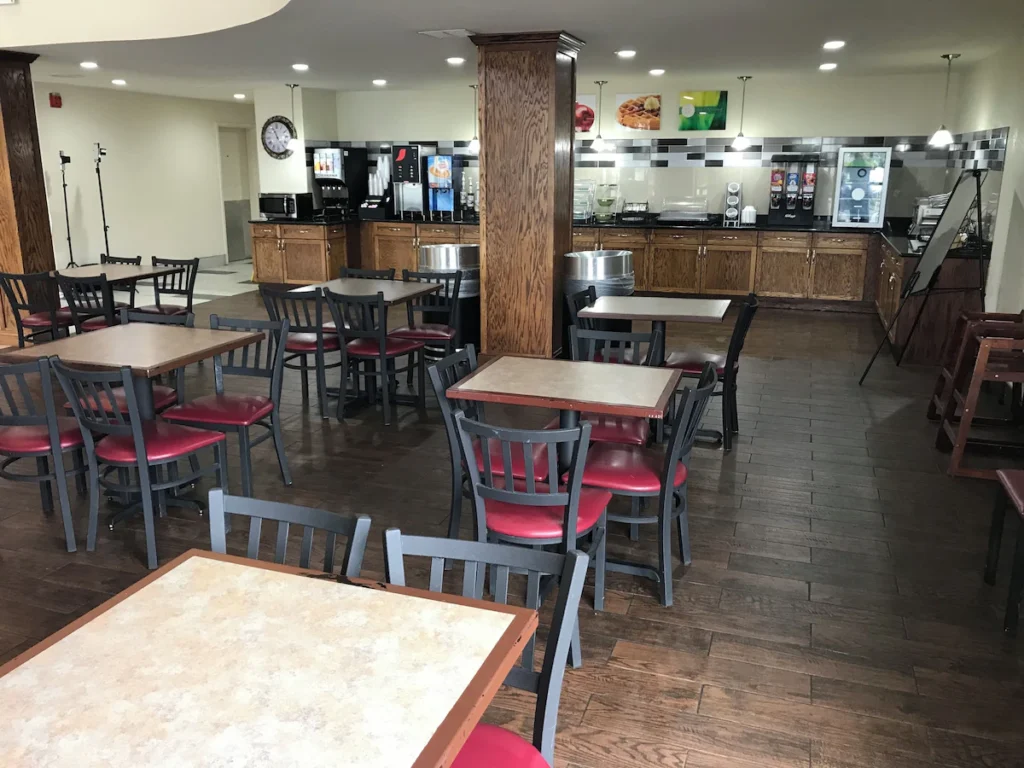 Baymont by Wyndham South Bend Near Notre Dame - Image 2