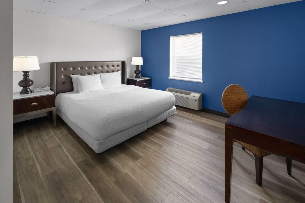 Baymont by Wyndham Lancaster PA Dutch Country - Image 2