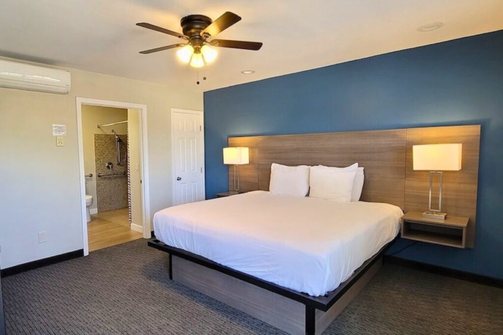 Beachwalker Inn & Suites - Image 2