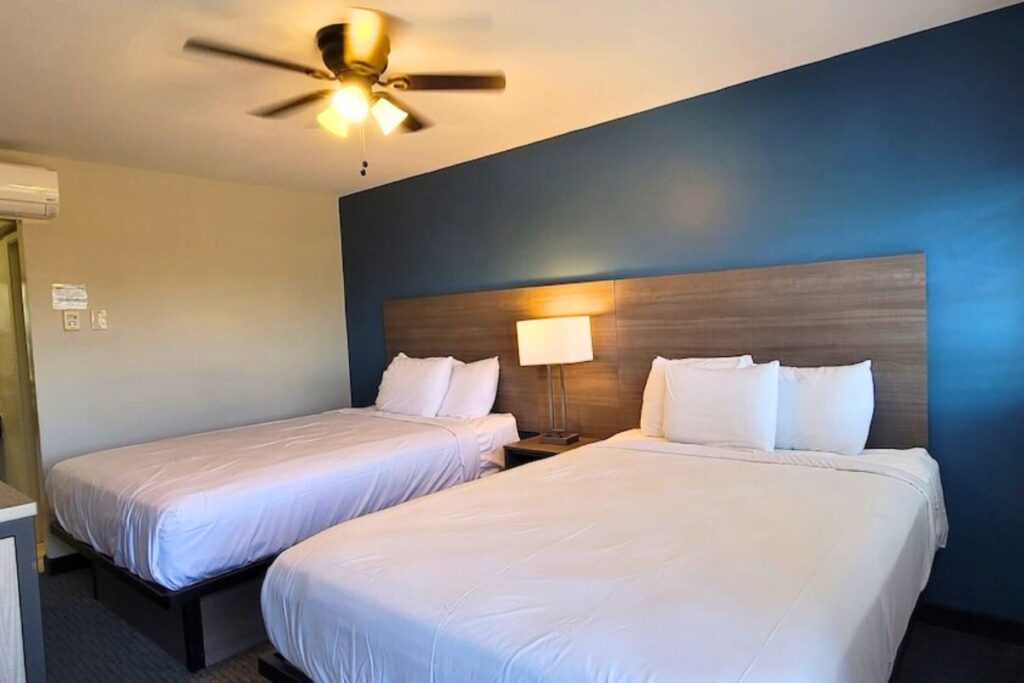 Beachwalker Inn & Suites - Image 3