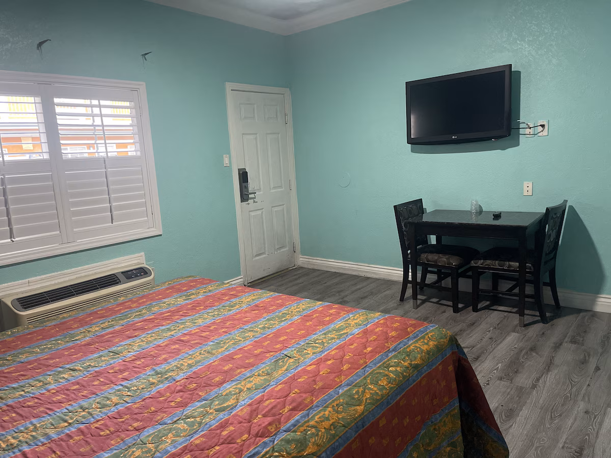 Best Lynnwood Inn - Image 3