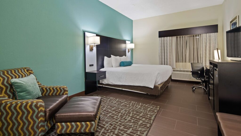 Best Western Mayport Inn and Suites - Image 2