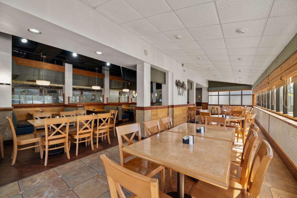 Best Western Orlando Gateway Hotel - Image 4