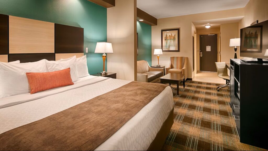 Best Western Plus Atrium Inn & Suites - Image 2