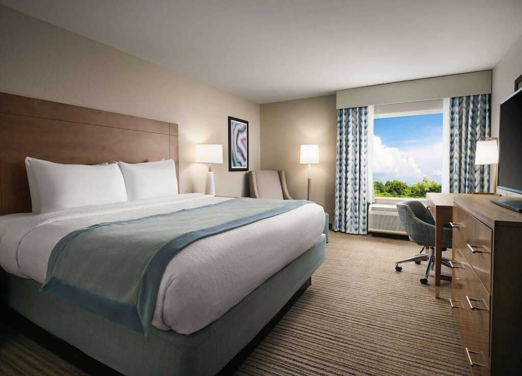 Best Western Plus Desoto - Image 5