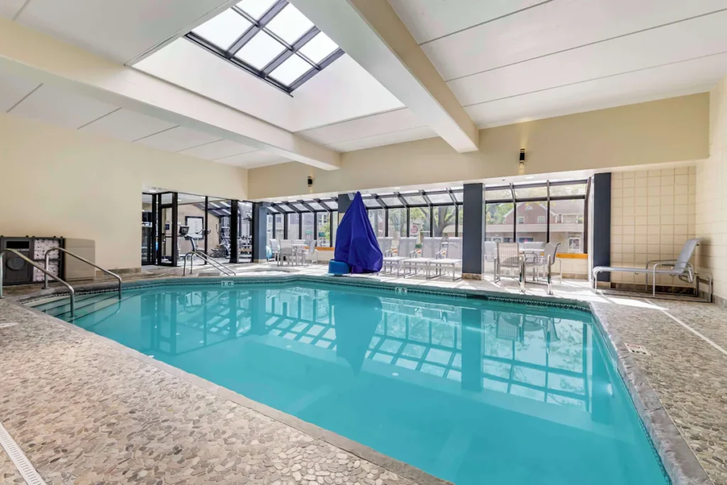 Best Western Plus InnTowner Madison - Image 4