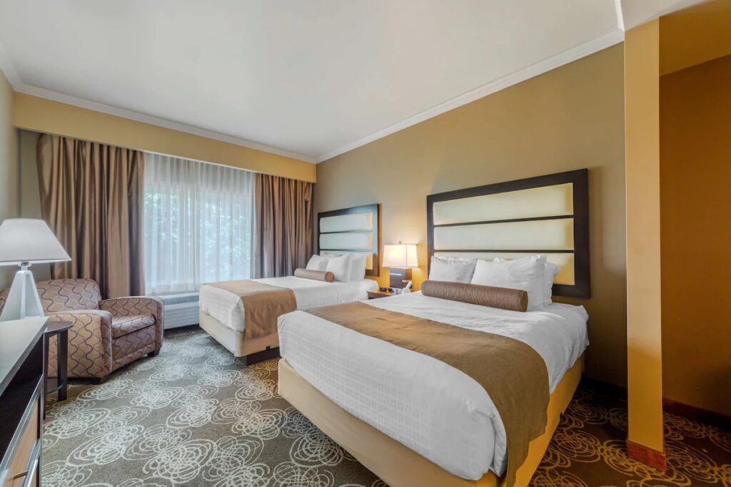 Best Western Plus Miami Airport North Hotel & Suites - Image 2