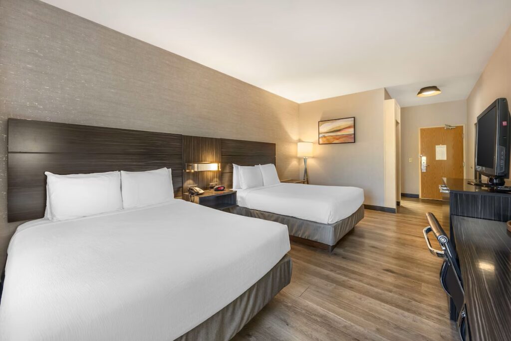 Best Western Plus North Las Vegas Inn & Suites - Image 3