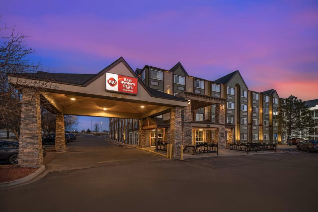 Best Western Plus Peak Vista Inn & Suites