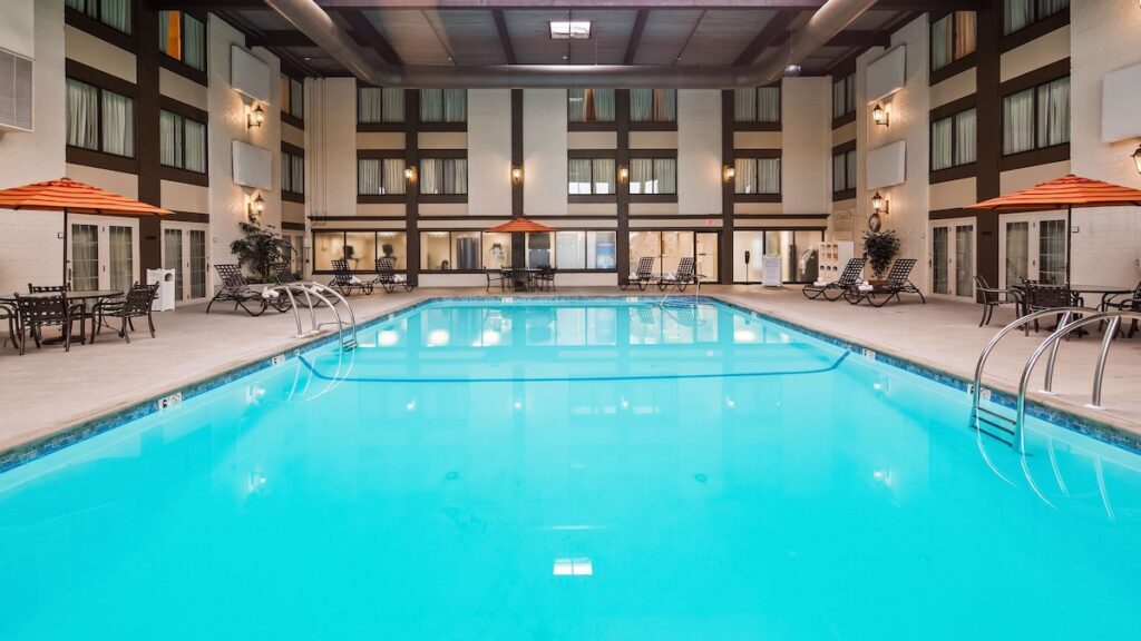 Best Western Premier the Central Hotel & Conference Center - Image 4