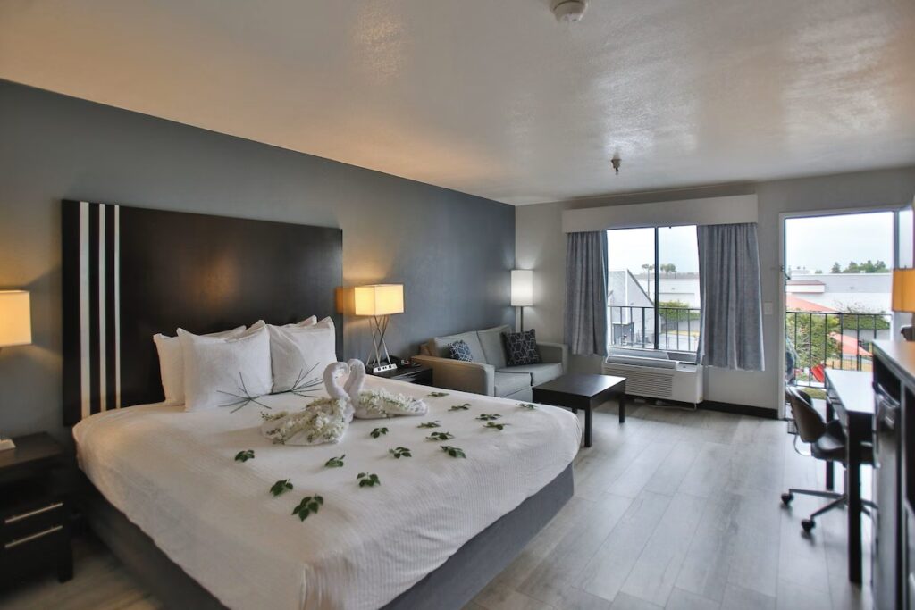 Best Western Surf City - Image 2