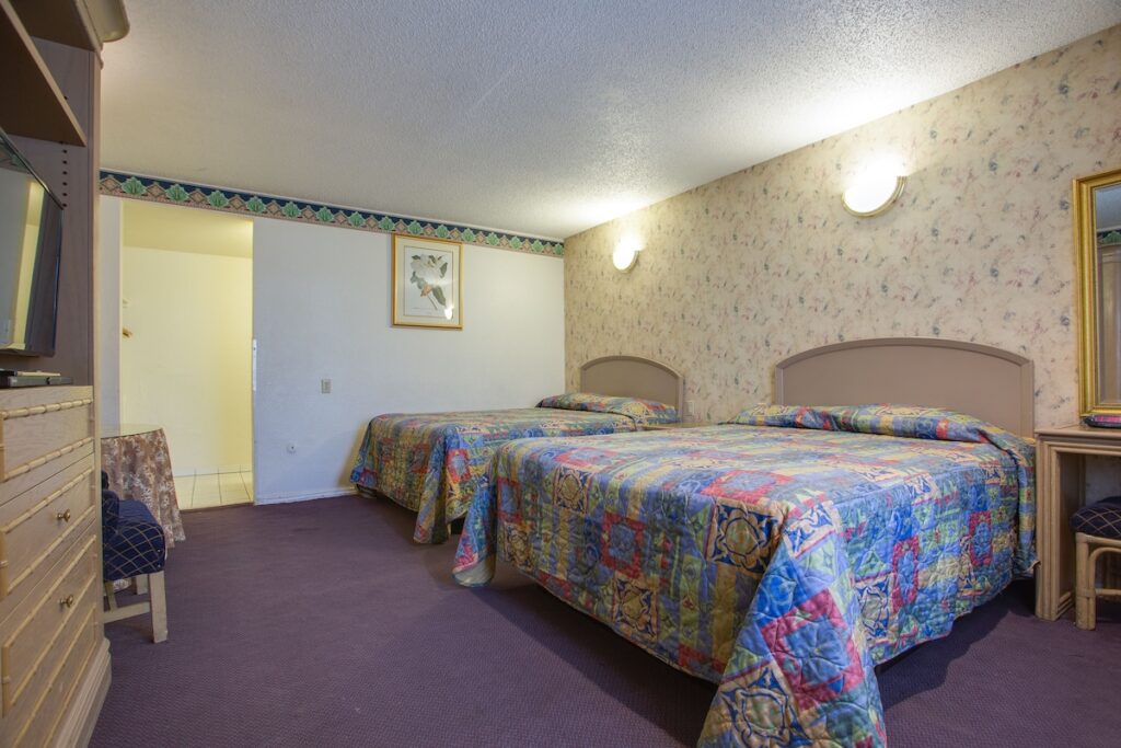 Best Whittier Inn - Image 4