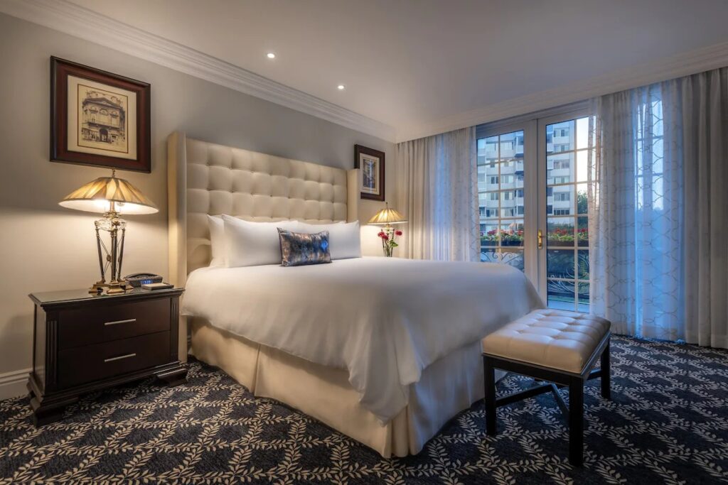 Beverly Hills Plaza Hotel & Spa - Image 2