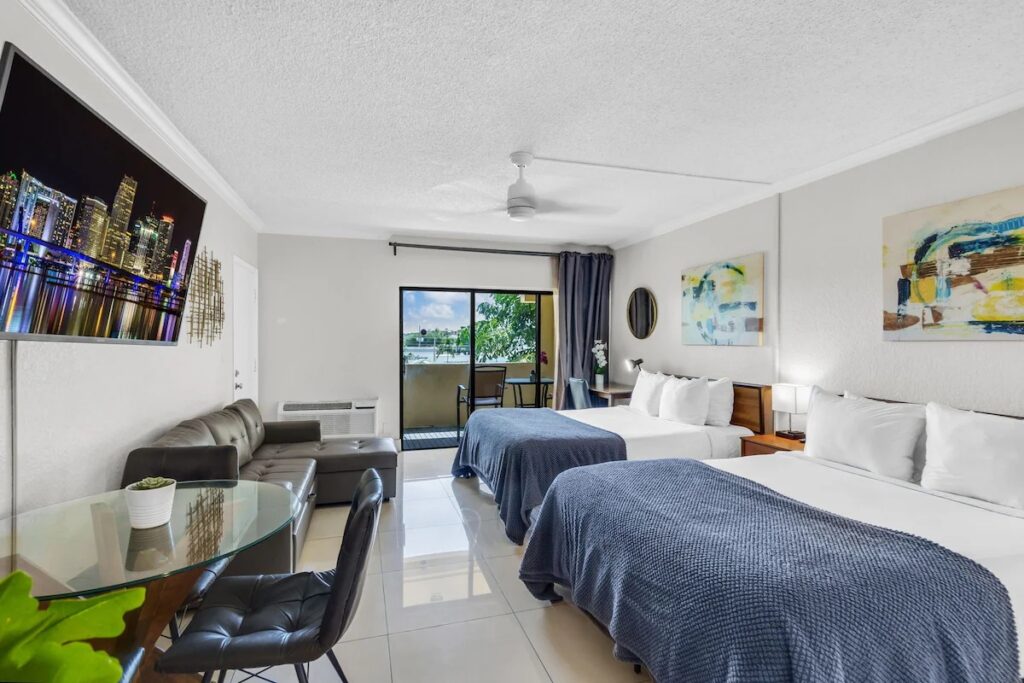 Boca Plaza - Image 3