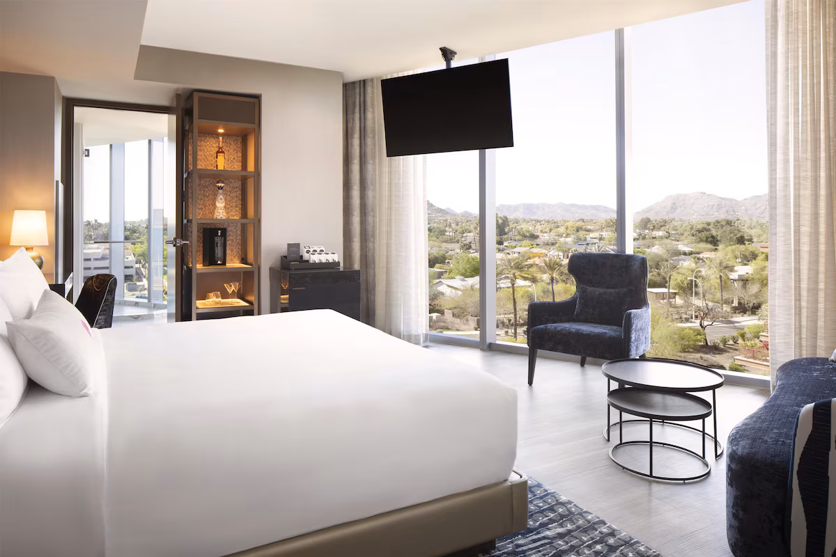 Caesars Republic Scottsdale, a Hilton Hotel - Image 2