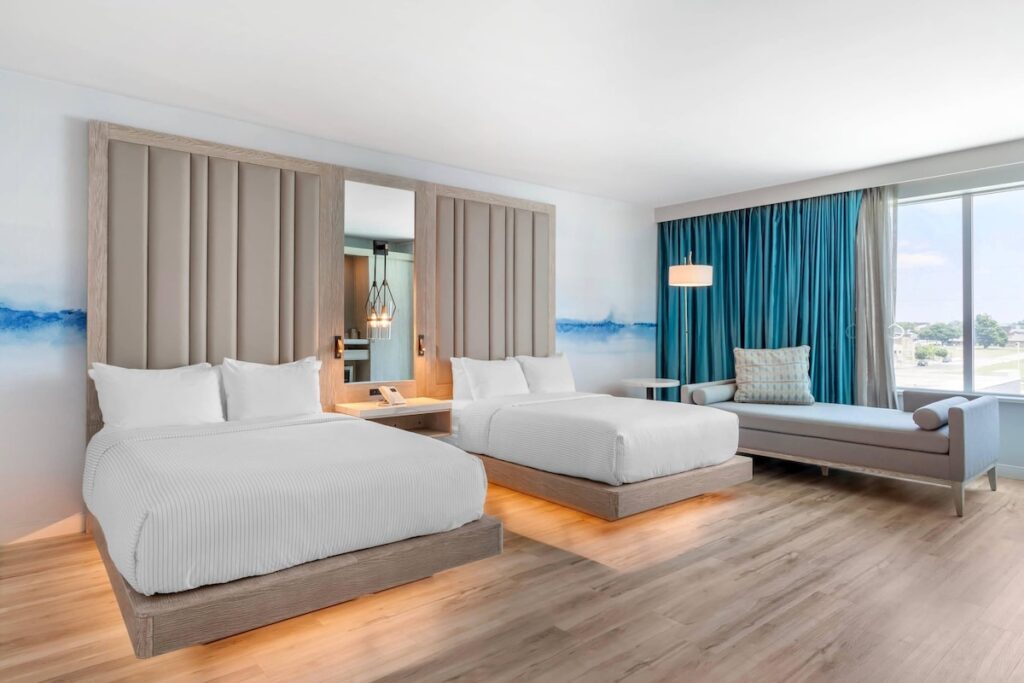 Cambria Hotel Waco University Riverfront - Image 5