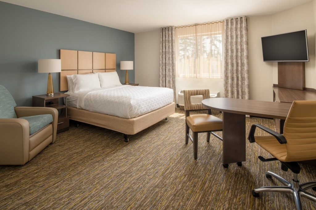 Candlewood Suites Vancouver/Camas by IHG - Image 2