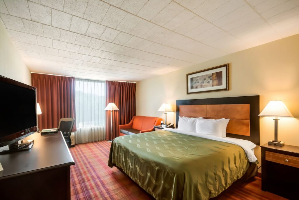 Chester Hotel and Conference Center - Image 6