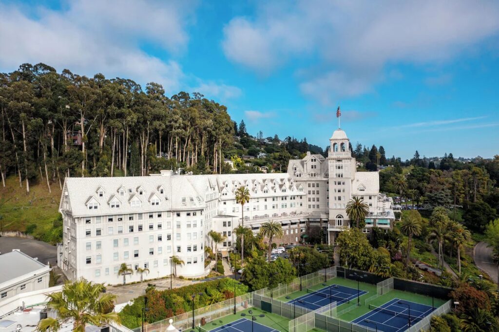 Claremont Resort & Club