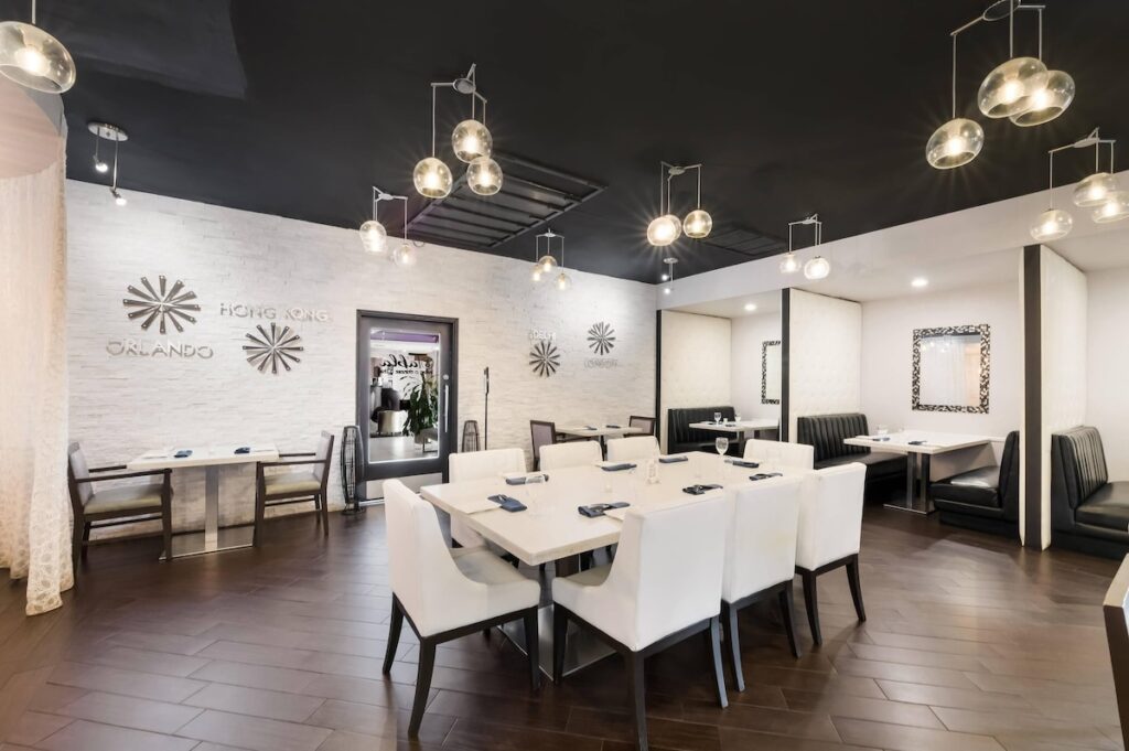 Clarion Inn & Suites Across From Universal Orlando Resort - Image 4