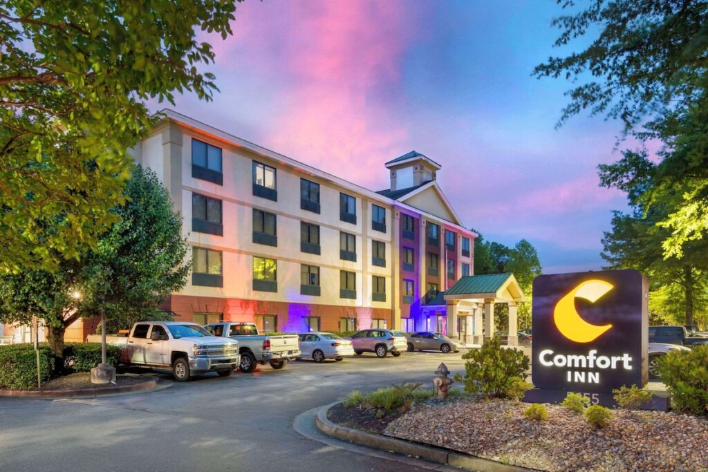 Comfort Inn Alpharetta-Atlanta North - Image 2