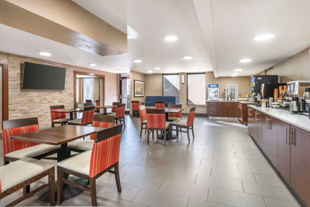 Comfort Inn Charlotte Airport Uptown - Image 5