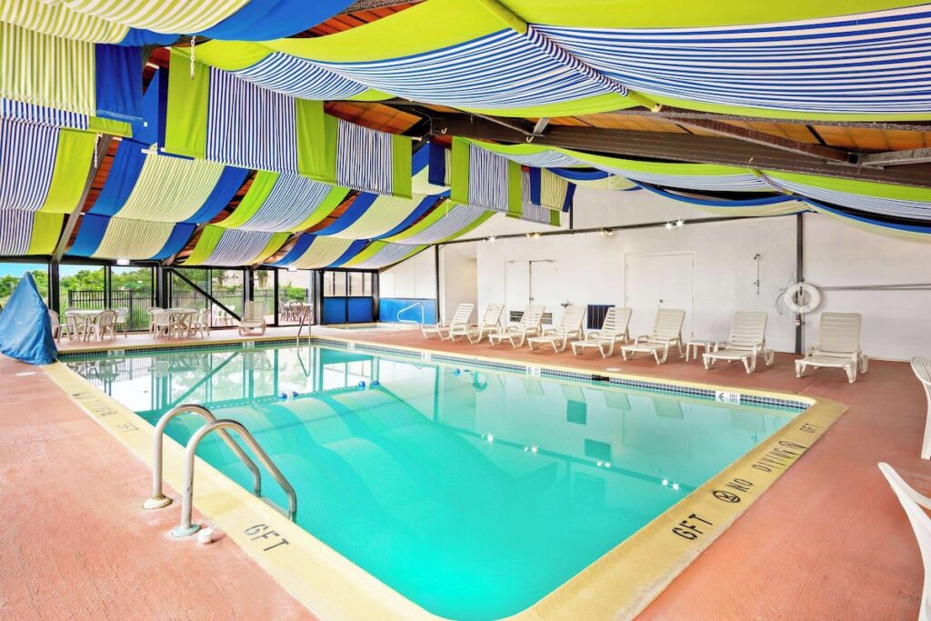 Comfort Inn Gold Coast - Image 3