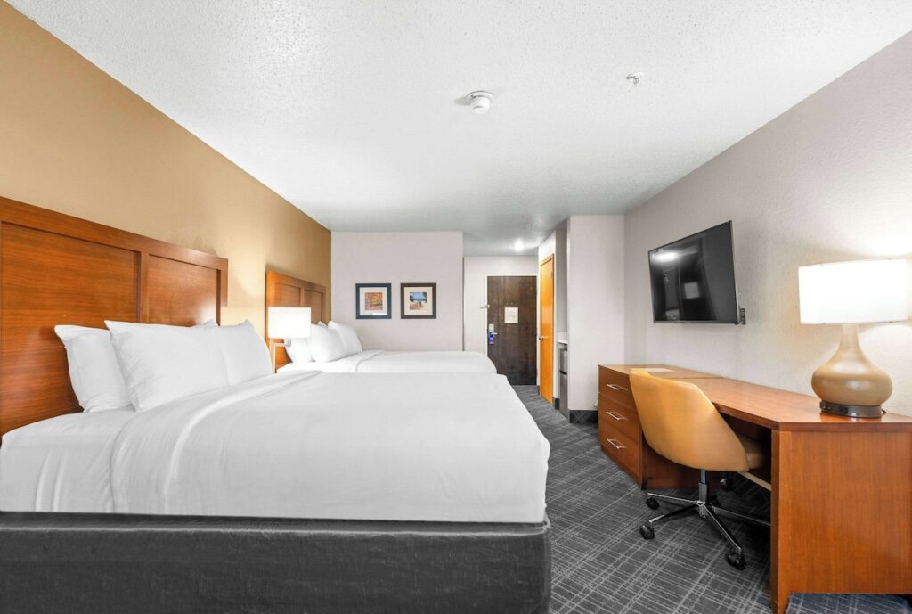 Comfort Inn Hobart-Merrillville I-65 - Image 2