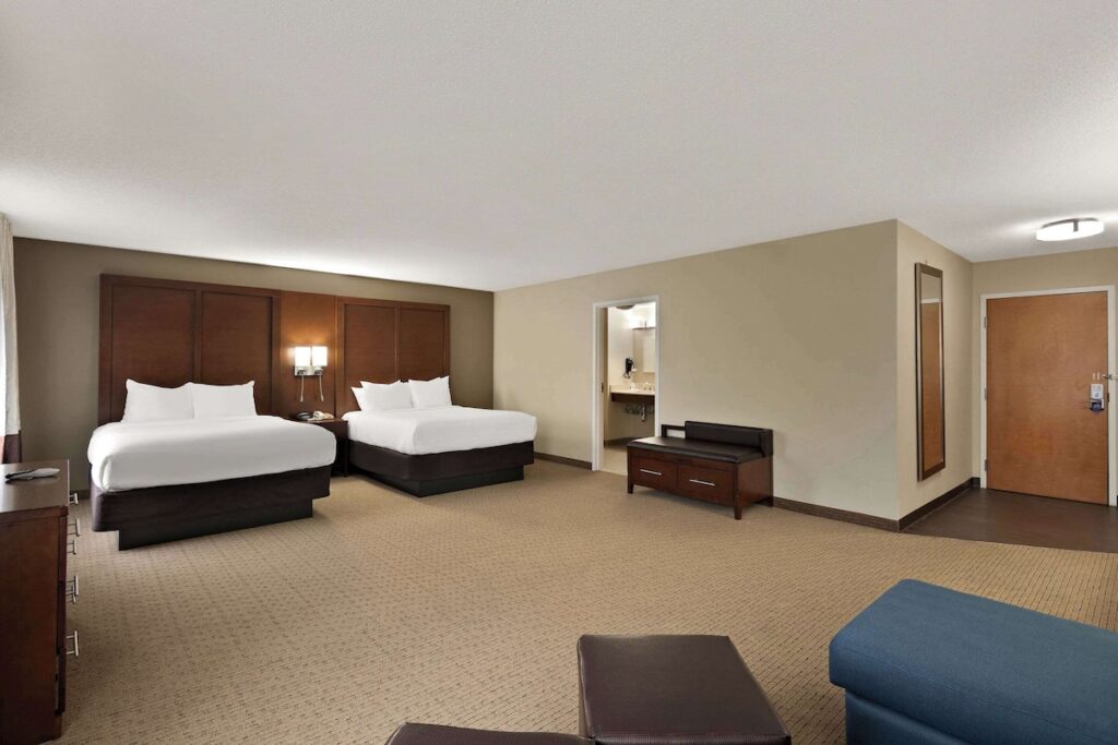 Comfort Inn Hummelstown near the Park - Hershey - Image 3