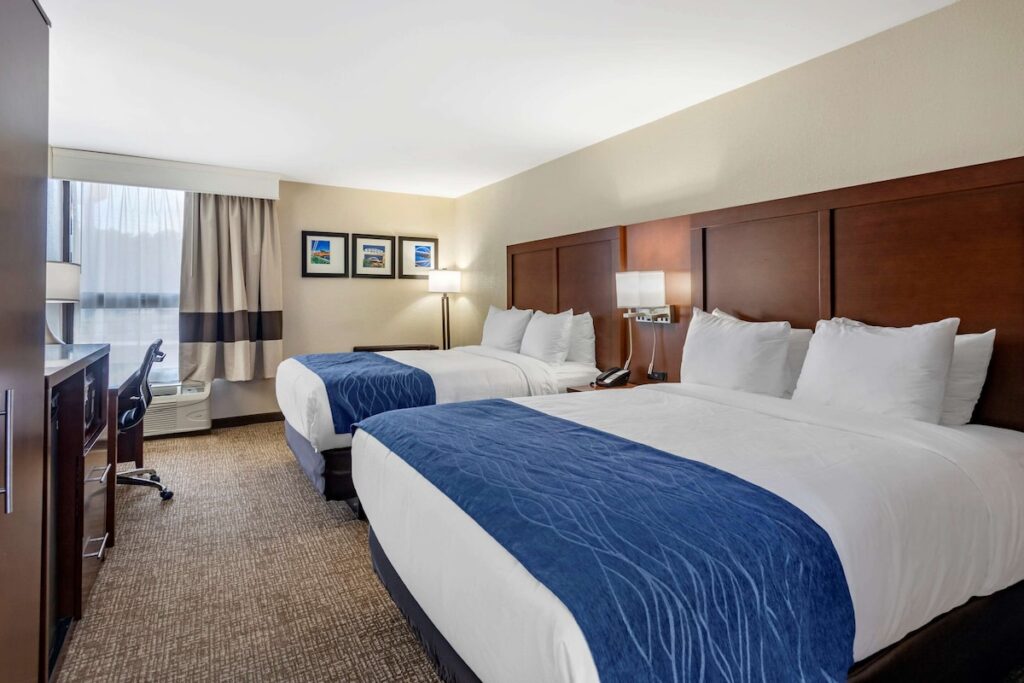Comfort Inn Nashville - Opryland Area - Image 3