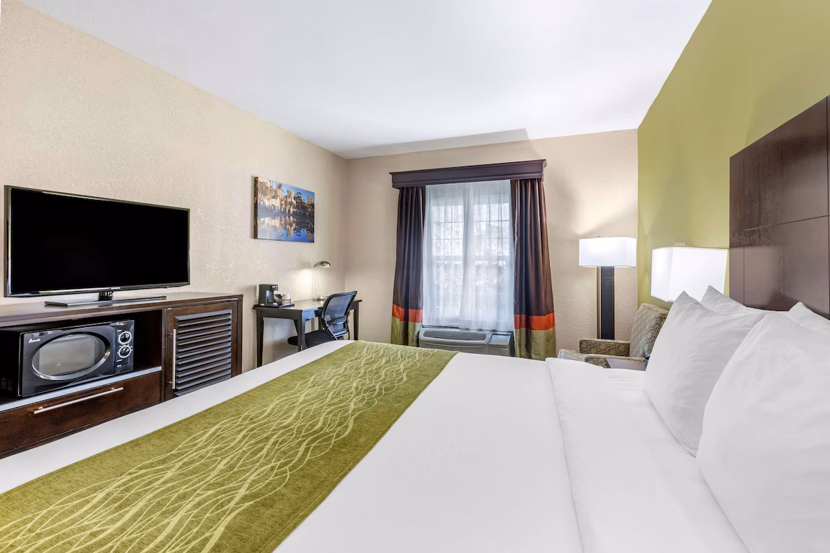 Comfort Inn San Diego Old Town - Image 5