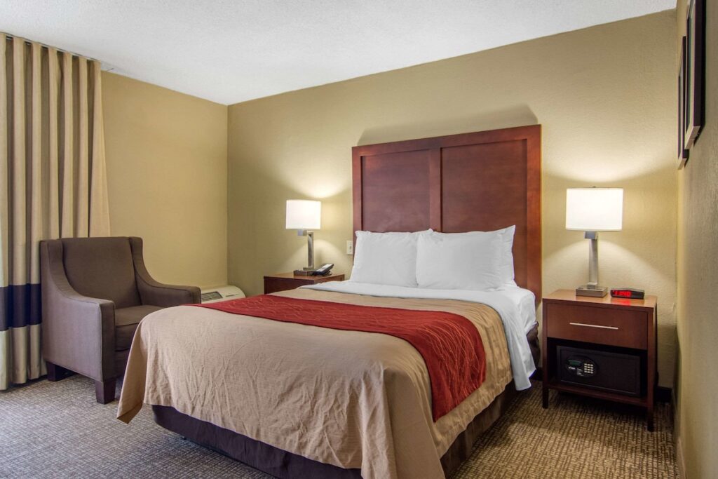Comfort Inn Sandy Springs - Perimeter - Image 4