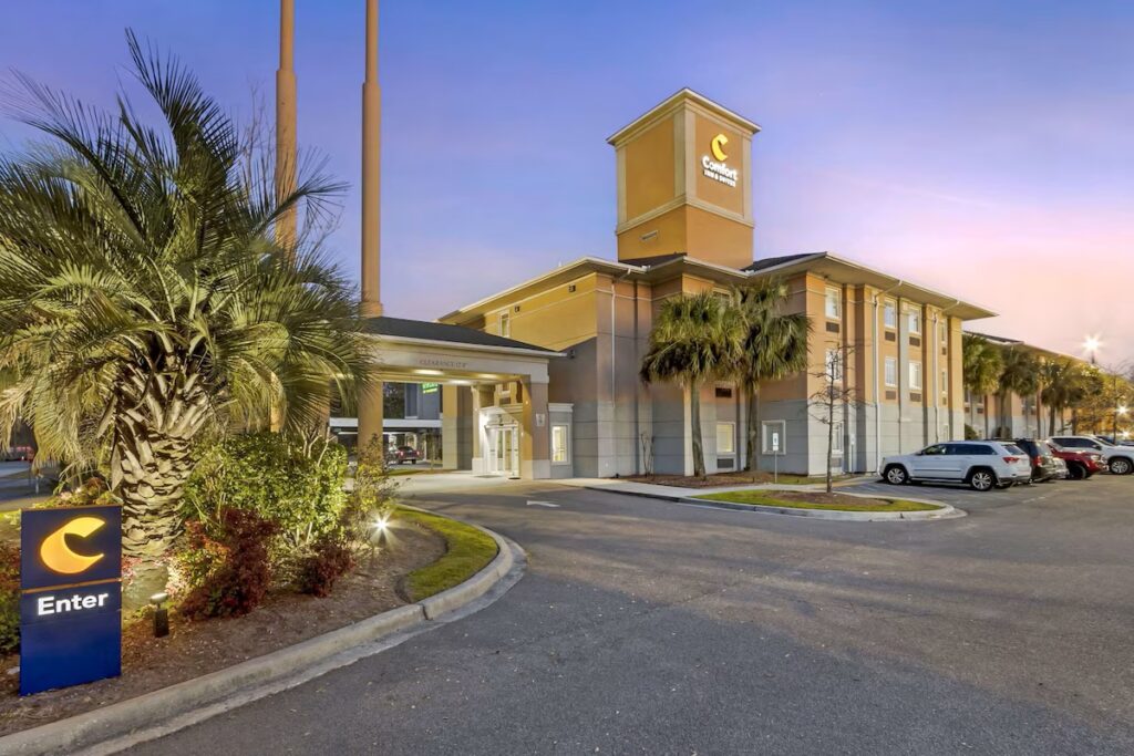Comfort Inn & Suites Charleston Airport Convention Center