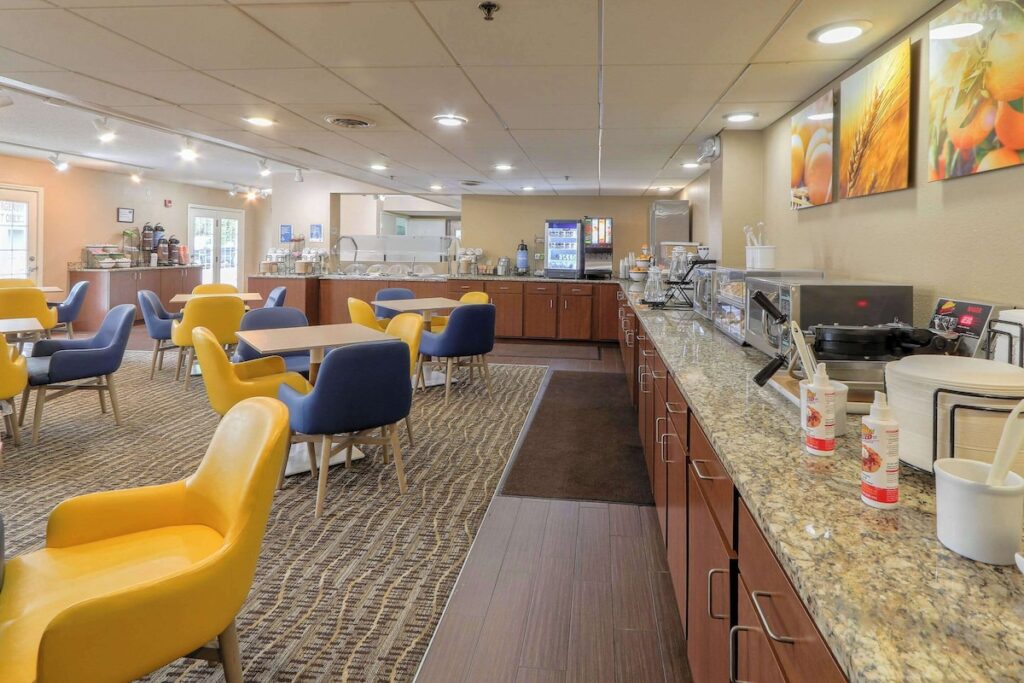 Comfort Inn & Suites at Dollywood Lane - Image 4