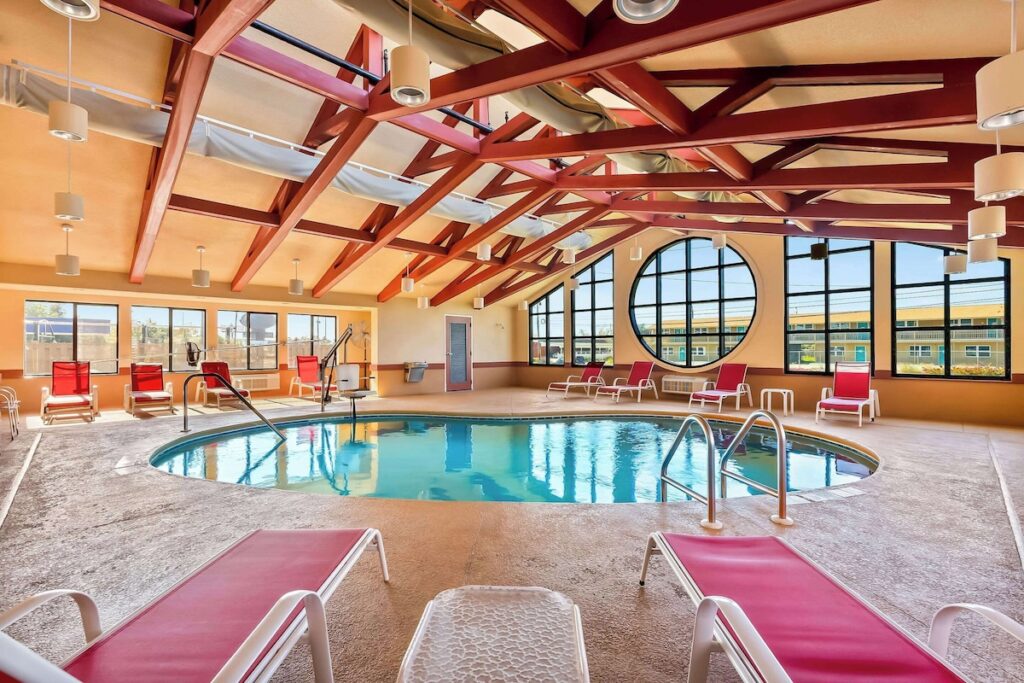 Comfort Suites - Image 3