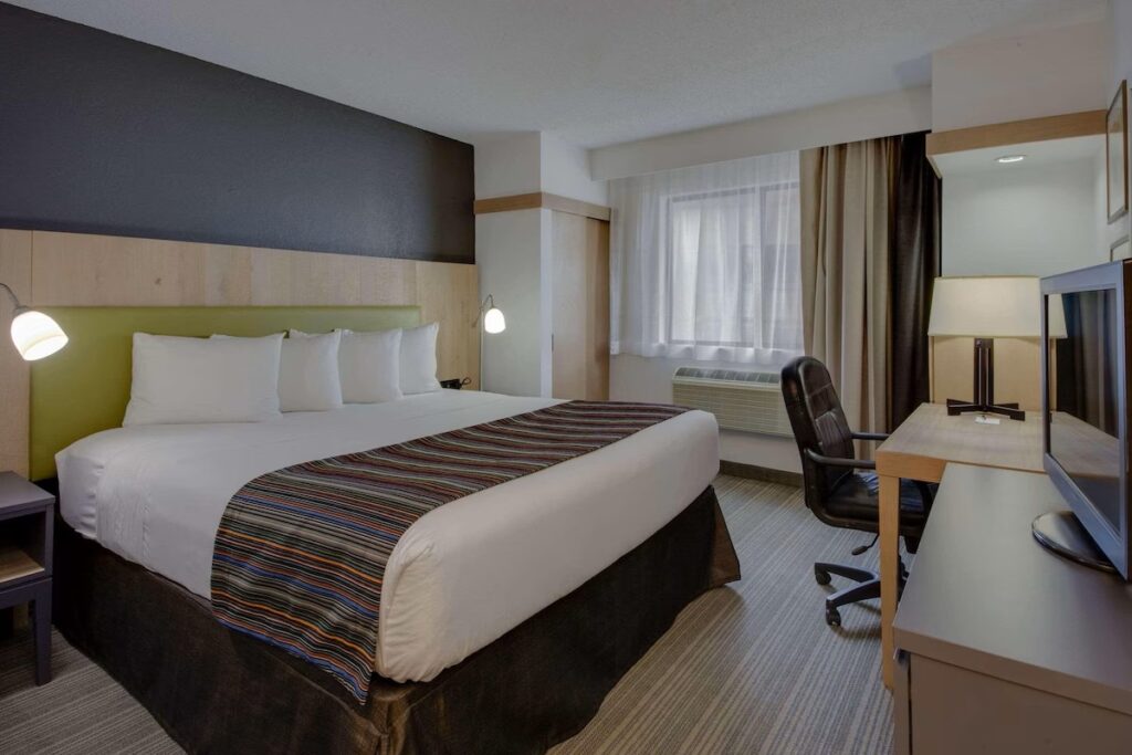 Country Inn & Suites by Radisson, Frederick, MD - Image 3