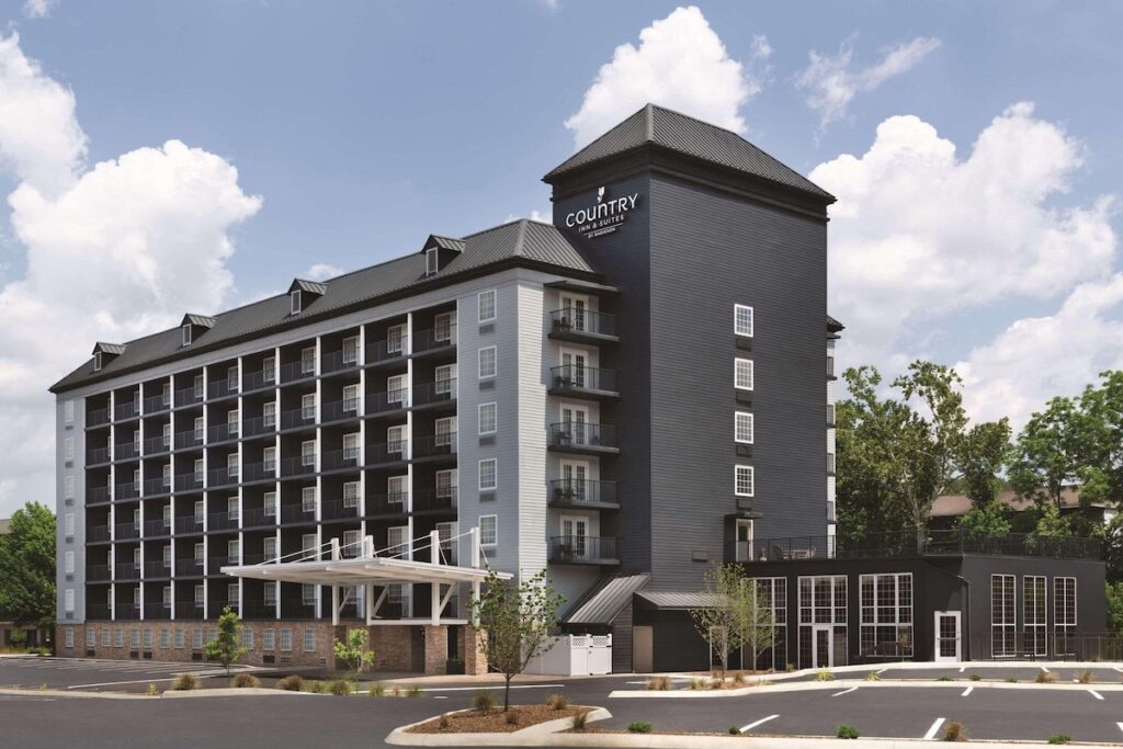 Country Inn & Suites by Radisson, Pigeon Forge South, TN