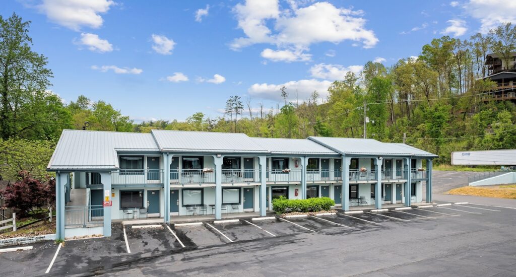 Country Town N' Suites