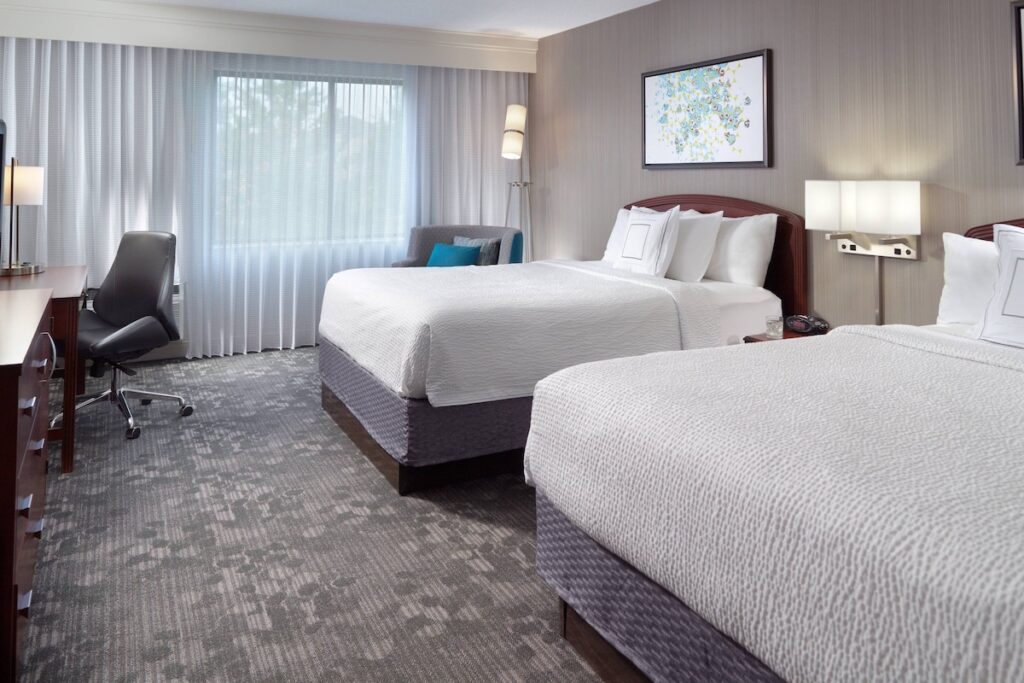 Courtyard by Marriott Atlanta Alpharetta - Image 5