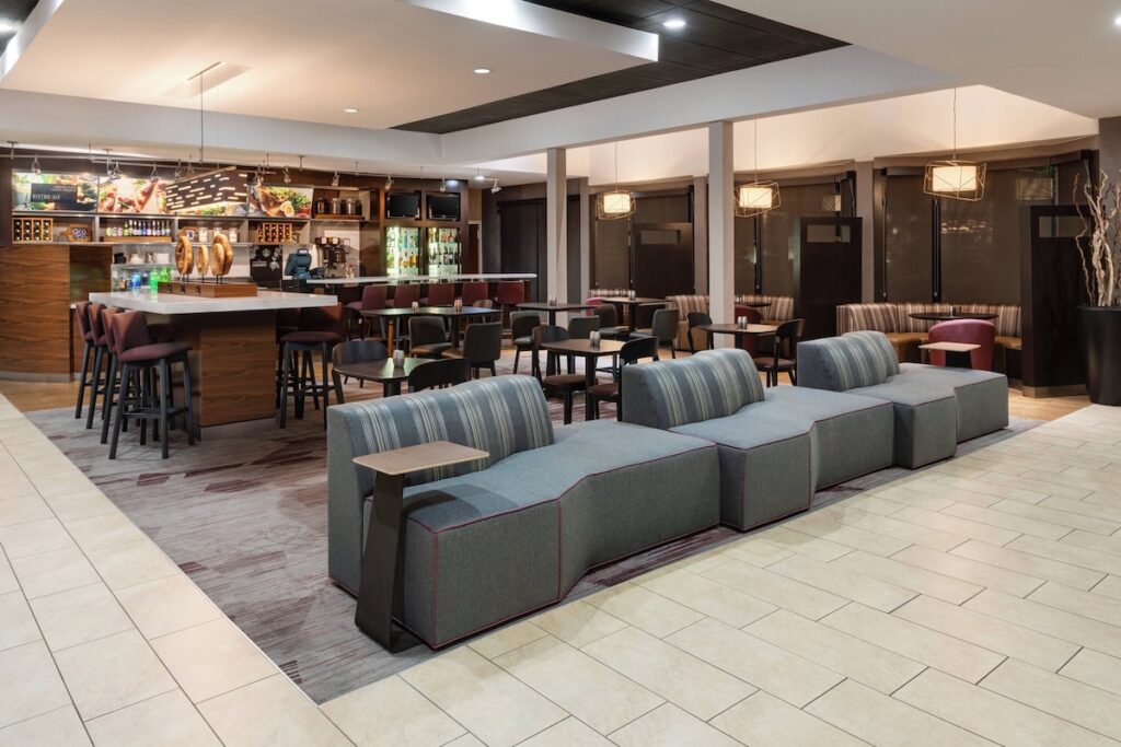 Courtyard by Marriott Augusta - Image 4